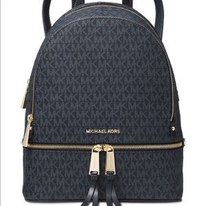 ✨Michael Kors backpack + gift 💝 coins wallet ✨